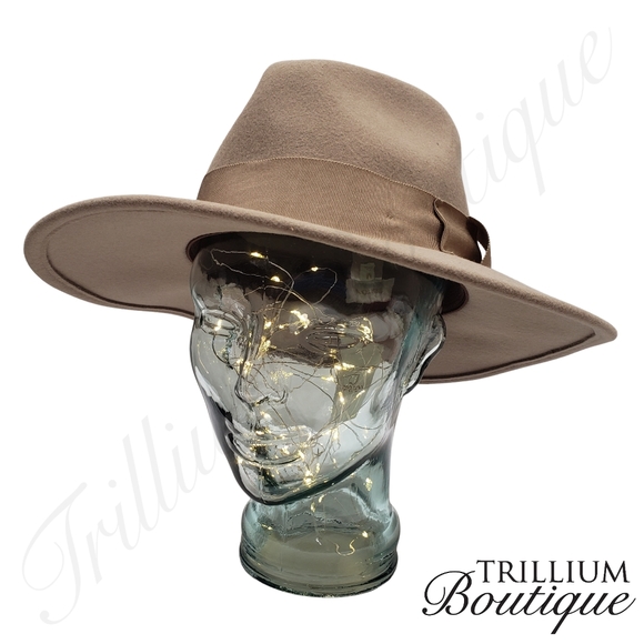 Brixton Hat Joanna Hat Felted 100% Wool Hat Light Tan Medium Outdoor Classic - Picture 3 of 12